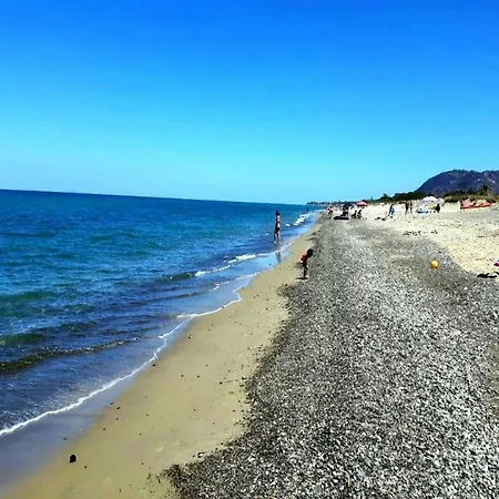 Дом отдыха Mansarda Camelie Via Dei Normanni, 45 *