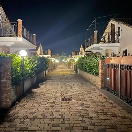 Mansarda Camelie Via Dei Normanni, 45 Campofelice Di Roccella